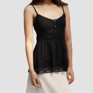 Camisole Y2K mignonne et sombre, plissée en dentelle, coupe trapèze, cintrée à la taille, amincissante, décontractée et polyvalente - Product Image 3