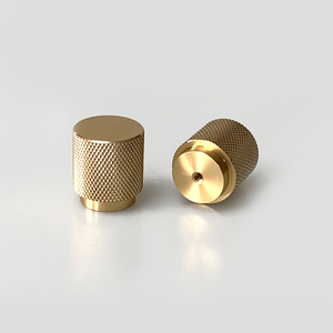 Accessoires de meubles Tiroir d'armoire Petite poignée en aluminium moleté Boutons de traction classiques - Product Image 1
