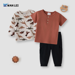 Ensemble de vêtements deux pièces en velours décontracté pour garçon Manteau à <span class=keywords><strong>capuche</strong></span> à manches longues Logo imprimé Vêtements de sport printemps/automne y compris pantalon et <span class=keywords><strong>chemise</strong></span> - Product Image 1