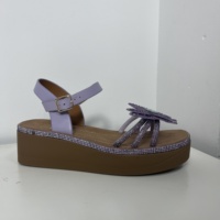 Sandales Papillon en Gros pour Femmes, en Cuir PU avec Strass, à Bride Cheville et Talon Plat, Multicolores, Idéales pour l'Été