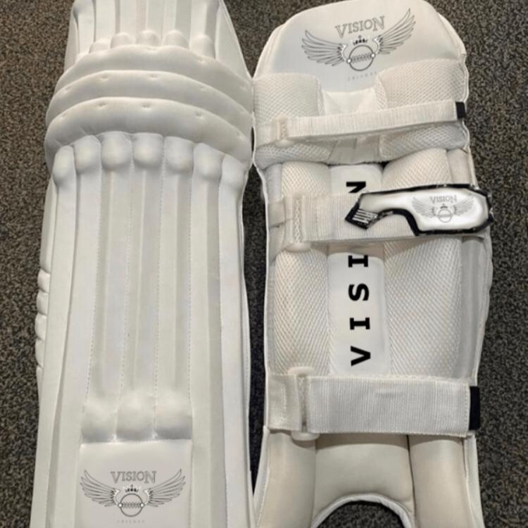 Weiße Cricket Batting Pads mit Siebdruck | Größe Männer Frauen Jugend |