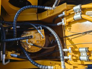 Excavatrice hydraulique d'occasion CAT 336D2, 36 tonnes, en bon état, pour travaux de construction - Product Image 6