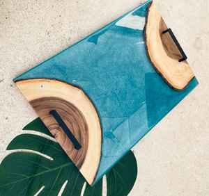 Bandeja de Servir Funcional y Decorativa de Resina y Madera con Patrones Atractivos, Apta para Servir Aperitivos y Bebidas - Product Image 4