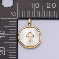 Pendentif croix en laiton en gros avec incrustation de nacre naturelle et de coquille d'ormeau, pendentif de bijoux personnalisé