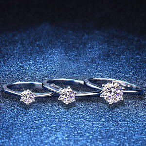 <span class=keywords><strong>Bague</strong></span> en <span class=keywords><strong>or</strong></span> de style à six griffes de la famille Zhou, moissanite de 1 carat, style ouvert, vente en gros directe d'usine - Product Image 3