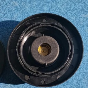 <span class=keywords><strong>Bouchon</strong></span> de réservoir de liquide de refroidissement de remplacement OE 9C3Z8101B pour <span class=keywords><strong>Ford</strong></span> F-250 F-350 F-450 F-550 Lincoln Mercury Pièces de refroidissement automobile - Product Image 3