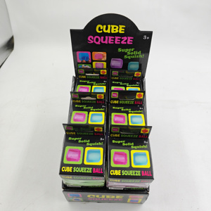 Cubo Squishy Glitterato Needoh, Palline Antistress dai Colori Vivaci, Texture Morbida, Giocattoli Puzzle in Poliuretano per Alleviare lo Stress - Product Image 6
