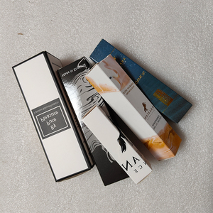 <span class=keywords><strong>Caja</strong></span> de Envío de Cartón Blanco Ecológica Personalizada <span class=keywords><strong>con</strong></span> Flauta E y Laminado Mate para Embalaje de Regalos - Product Image 6