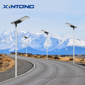 XINTONG 5 años de garantía 60W <span class=keywords><strong>80W</strong></span> 100W 120W IP67 Farola solar integrada Todo en uno Farola LED solar con poste - Product Image 1