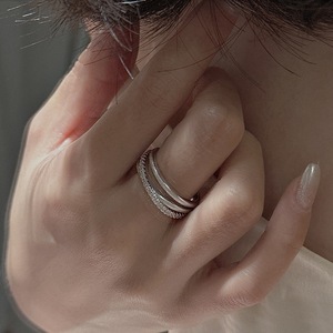 Anillo Cruzado de Plata Pura S925 con Baño de Oro Rosa, Diseño Geométrico Vintage con Incrustaciones de Circonita, Simple y Elegante - Product Image 2