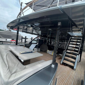Pre-Owned RIVA 110 ft dolcevita du thuyền hong-kong bến, 2020 xây dựng, bespoke đá cẩm thạch/vải nâng cấp & Chứng Khoán sẵn sàng - Product Image 3