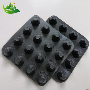 Les panneaux de drainage sont utilisés pour la protection des pentes aux entrées et sorties des caniveaux, aux parois internes des caniveaux et sur les pentes. - Product Image 3
