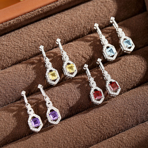 9 élégantes boucles d'oreilles géométriques carrées en pierre naturelle de 4 mm avec pampilles, en argent sterling 925, bijoux pour femmes, pour banquets et soirées. - Product Image 3
