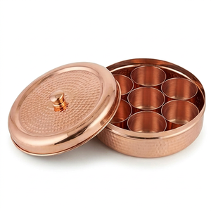Boîte à épices ronde en cuivre rustique de qualité supérieure avec finition martelée et couvercle anti-poussière pour le rangement en cuisine - Product Image 1