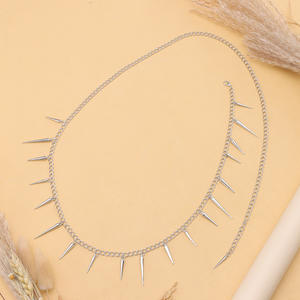 Chaîne de taille en argent tibétain style punk à pointes pour femme, à porter au quotidien - Product Image 3