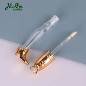 3.8Ml Jambe Forme Brillant Long Logo Personnalisé Brillant Conteneur Vide Cosmétique Tube Teinte À Lèvres Avec <span class=keywords><strong>Baguette</strong></span> Dorée - Product Image 4