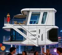Maison capsule spatiale préfabriquée mobile avec système intelligent, alimentation solaire et fenêtre panoramique pour camping de luxe en plein air