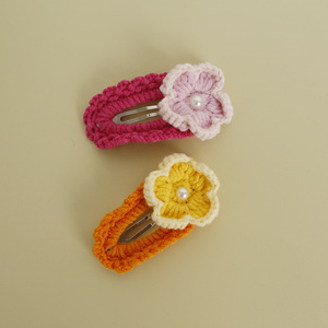 Petites pinces à cheveux simples <span class=keywords><strong>en</strong></span> forme <span class=keywords><strong>de</strong></span> fleur, tissées à la main, fabriquées par la tisseresse, petits accessoires - Product Image 1