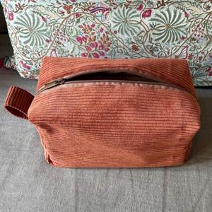 Bolsas de Maquillaje Grandes de Pana Ecológicas para Mujer, Organizadores de Cosméticos de Moda, Bolsas de Almacenamiento con Cremallera y Asa para Viaje, Otoño - Product Image 1