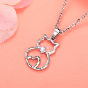Collana con Gattino per Donne, Ciondolo a Cuore Traforato, Gioiello Minimalista alla Moda per Uso Quotidiano, Stile Dolce - Product Image 5