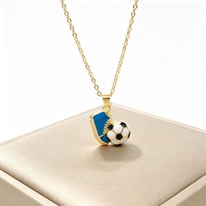 HX156 Collar <span class=keywords><strong>de</strong></span> moda <span class=keywords><strong>de</strong></span> fútbol y deporte, <span class=keywords><strong>de</strong></span> latón con esmalte y <span class=keywords><strong>oro</strong></span> <span class=keywords><strong>de</strong></span> 18K, con colgante <span class=keywords><strong>de</strong></span> corazón LOVE y zapatilla, cadena <span class=keywords><strong>de</strong></span> clavícula <span class=keywords><strong>para</strong></span> aficionados, <span class=keywords><strong>para</strong></span> mujer y <span class=keywords><strong>hombre</strong></span> - Product Image 5
