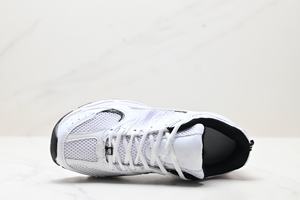 Chaussures de sport de course les plus vendues, nouveau modèle 2026 - Chaussures de sport de piste et de terrain pour garçons de haute qualité, style Los Angeles, ultra-fines - Product Image 3