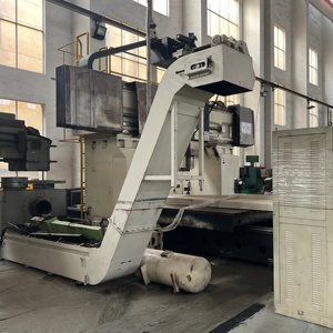Fraiseuse à portique double colonne CNC <span class=keywords><strong>Toshiba</strong></span> MPF d'occasion entièrement calibrée pour l'usinage de moules en métal lourd - Product Image 4
