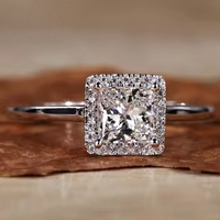 Bague de fiançailles en or blanc massif 10K 14K 18K avec diamant de laboratoire taille princesse 1 carat, sertissage halo, certifiée IGI CVD/HPHT