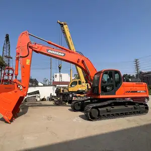 حفارة مستعملة جديدة تقريبًا doosan daewoo DX330LC حفارة 30 طن رخيصة للبيع في شنغهاي الصين