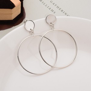 Pendientes colgantes redondos huecos grandes exagerados a la moda, joyería geométrica, pendientes llamativos <span class=keywords><strong>para</strong></span> <span class=keywords><strong>mujer</strong></span>, <span class=keywords><strong>accesorios</strong></span> Punk creativos - Product Image 4