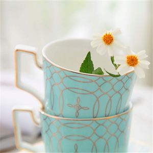 Juego de Tazas y Platos de Cerámica Personalizados con Esmalte de Color y Borde Dorado de Lujo, para Espresso, Cappuccino, Café Turco y Té - Product Image 6