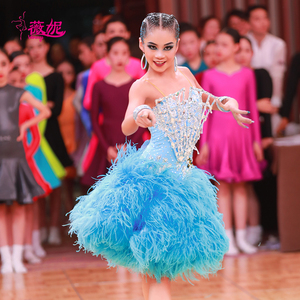 Vennystyle - Vestido de competição de rumba com penas de diamante personalizado, novo uniforme padrão nacional para palco, vestido florido de dança latina - Product Image 3