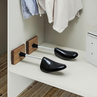 Embauchoirs ajustables en plastique pour baskets et chaussures habillées – Durables, préviennent les plis et maintiennent la forme
