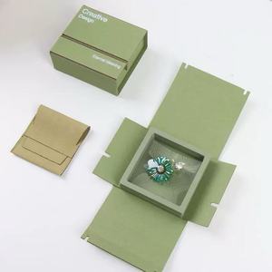 Boîte cadeau pliante en carton pour bijoux avec logo personnalisé de luxe, boîte d'emballage haut de gamme pour bague et collier, boîtes d'expédition - Product Image 6