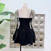 Robe en velours à col en V et bretelles, motif bourgeon de fleur, nouvelle collection automne 2026, style boutique