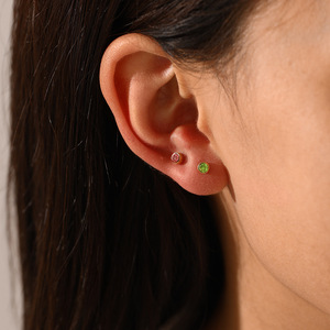 Boucles d'oreilles clous en acier inoxydable plaqué or 18 carats avec pierre de naissance, cristal, étanches et inaltérables, bijoux pour femme - Product Image 2