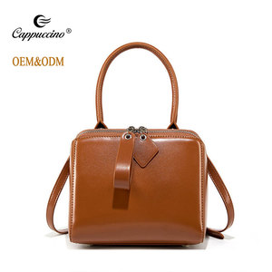 Borsa a tracolla Casual di alta qualità di marche famose borse a tracolla di lusso da donna con decorazione a catena tessuto in pelle progettato su misura - Product Image 2