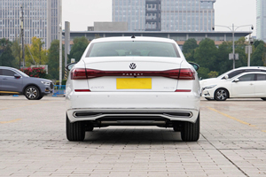 SAIC VW Passat Pro 2.0T 220CV 7DCT Berlina di Medie Dimensioni 2026 - Lunghezza 5.006mm, IQ.Pilot NOA, Touchscreen da 15'', 0-100km/h in 7,4s - Product Image 6