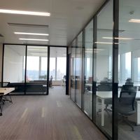Cloison panoramique modulaire en aluminium à double vitrage de 100 mm d'épaisseur |   Système mural insonorisé et résistant aux chocs pour projets