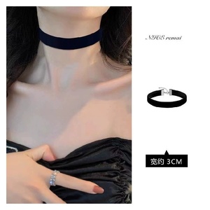 XU-50 Yfstyle Set di Collane Choker Nere Regolabili in Velluto <span class=keywords><strong>Nero</strong></span> per Donne, Accessori Gotici - Product Image 6