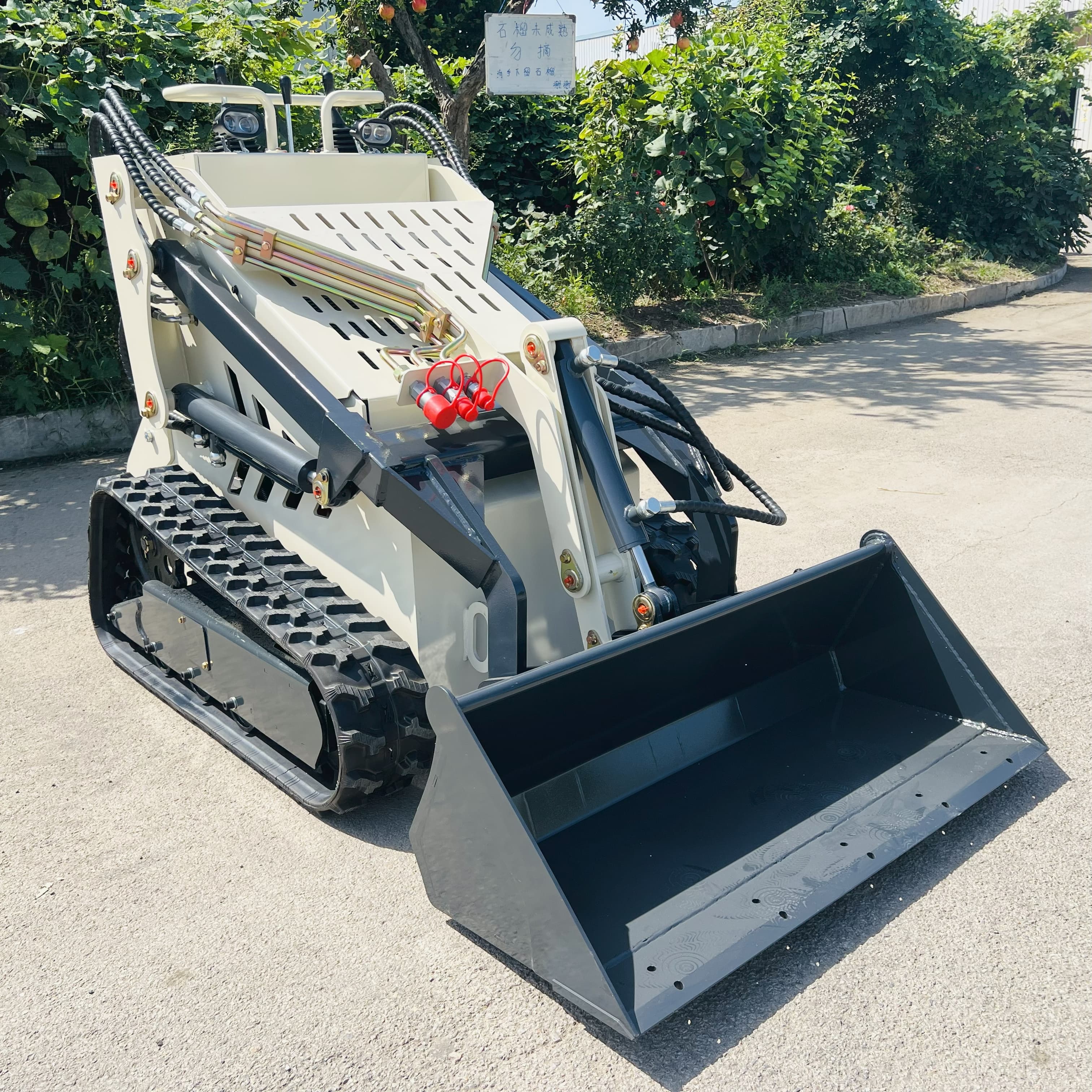 mini skid steer honda engine