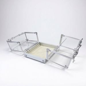 Boîte à jetons de poker transparente en acrylique à double ouverture avec cadre en aluminium, capacité de 600 jetons, vente en gros du fabricant - Product Image 2