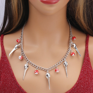Collar de Calavera con Perlas de Sangre, Borla de Aleación de Zinc, Joyería Gótica para Fiestas - Product Image 1