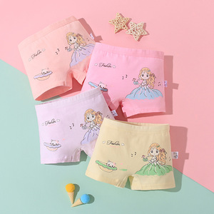 Set di 4 Boxer in Cotone per Bambine, Pantaloncini per Ragazze con Stampe Cartoon, Classe A, per Bambine e Studentesse dai 3 ai 13 Anni - Product Image 2