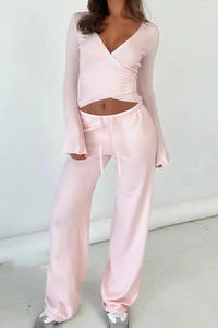 Completi Loungewear Personalizzati per Donne: Top Avvolgente Stile Ballet e Pantaloni a Gamba Larga, Set 2 Pezzi - Product Image 4