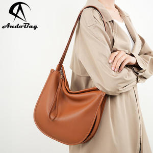Sac carré AndoBag en cuir de vache véritable, nouveau sac à bandoulière pour femmes, sacs de travail en cuir souple pour les trajets quotidiens 2522 - Product Image 1