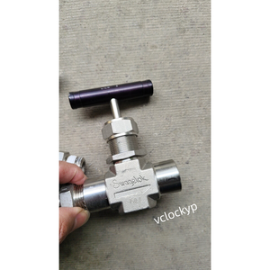 วาล์วเข็มสแตนเลสแบบฝาครอบในตัว Swagelok NPT, SS-18RF8 มือสอง - Product Image 2