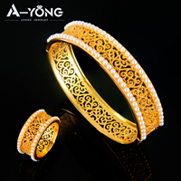 Nouveau jeu de bagues bracelets de mariage de haute qualité, plaqué or arabe 18 carats, perles, ensemble de bijoux de mariée élégants pour femmes