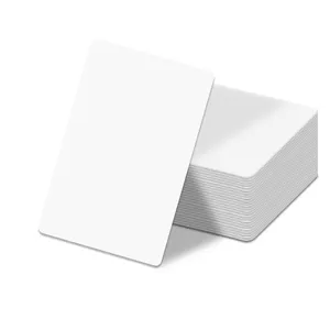 Tarjeta blanca de PVC en blanco de tamaño estándar impresa a doble cara con impresora
