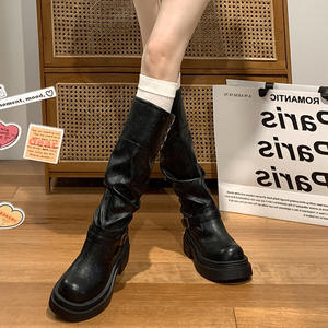 Botas de Plataforma con Tacón Grueso para Mujer, Color Negro, Estilo Retro Británico 2026, Botas que Aumentan la Estatura y Adelgazan la Figura - Product Image 4